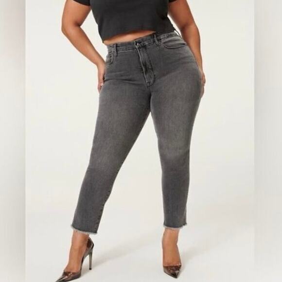 Good American Good Classic Raw Hem Jeans Washed Black - Size 8/29 - Picture 2 of 7